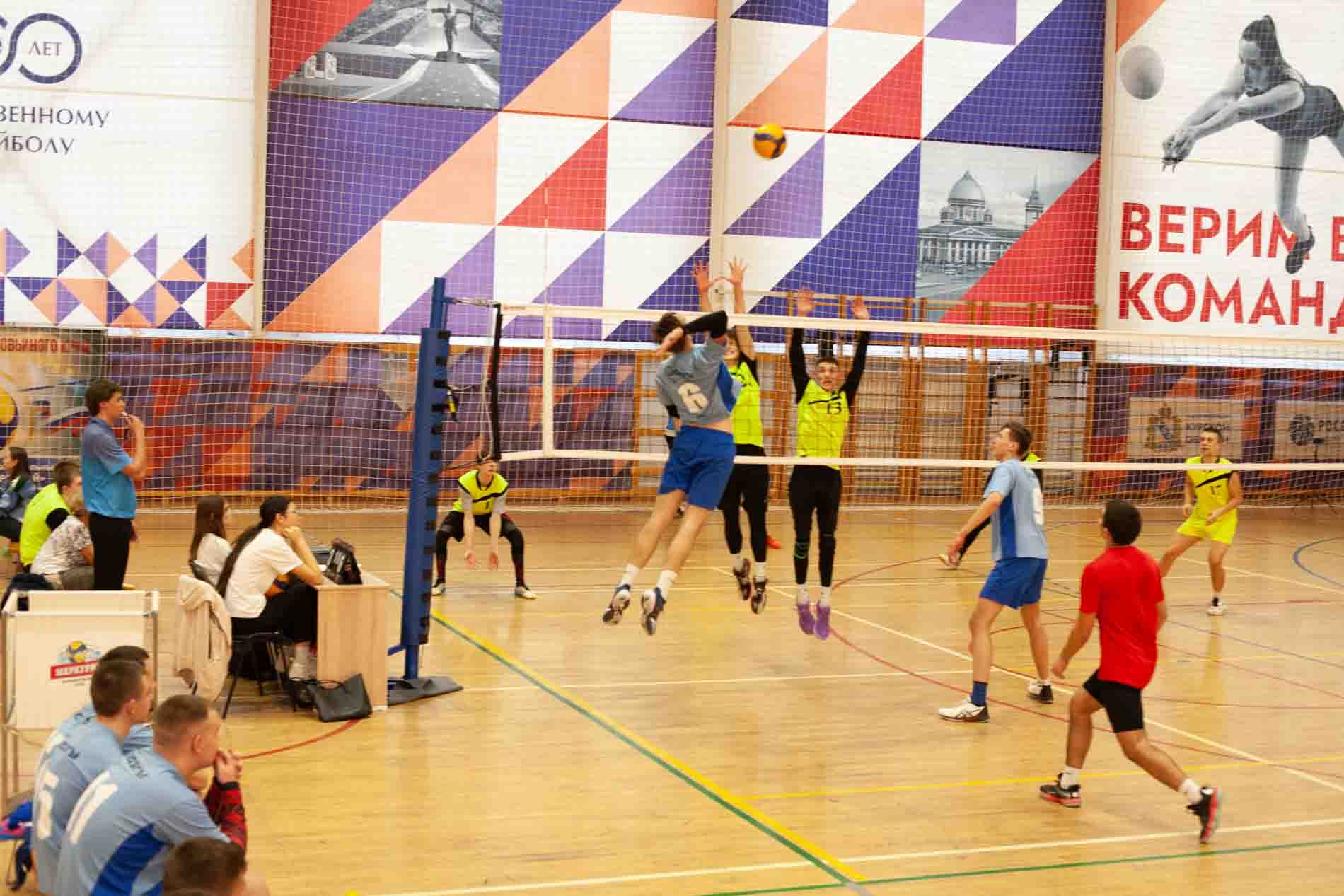 Kuryanochka And Mercury Volleyball Club 3